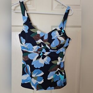 Athleta Bra Cup Tankini Swimsuit Top Size 38B/C, New Without Tag